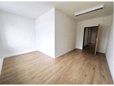 112176_0d6a66abf4b6219941c113af08f41371