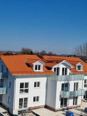 Südseite mit Bergblick