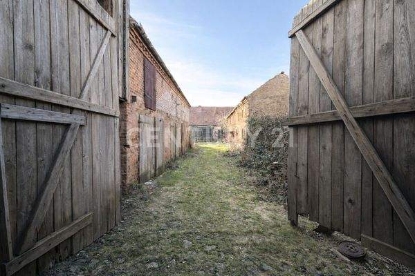 Hofansicht_aus_Halle