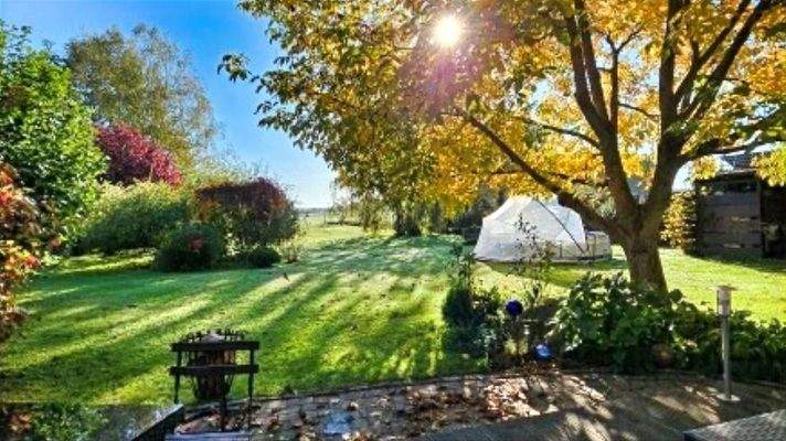 Garten Richtung Feld