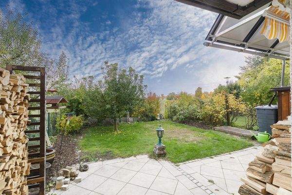 Terrasse/Garten mit Blick Richtung Süden