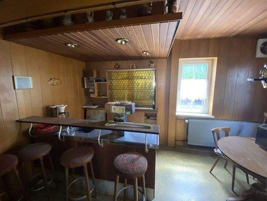 Ehemalige Kneipe EG Wohnhaus