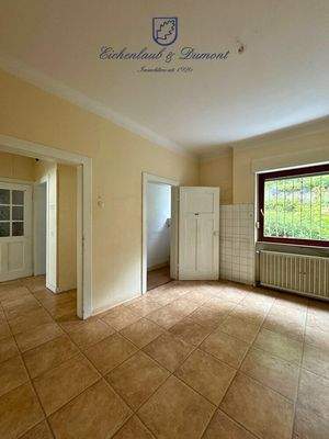 Küche + Abstellraum EG