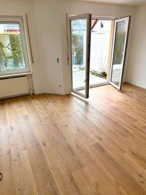 EG: Wohnen und Essen