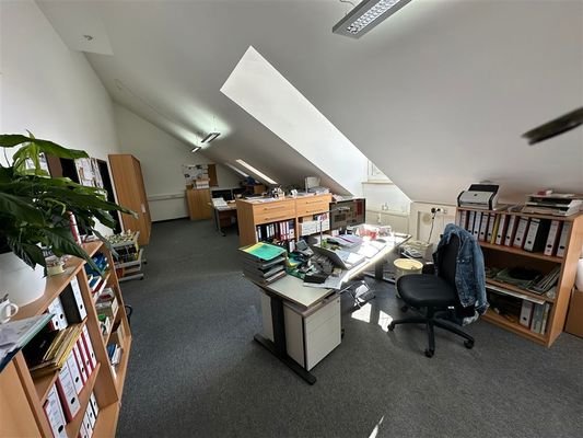 Büro 1 Bild 1