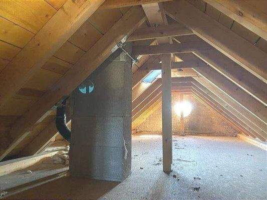 Dachboden mit neuem Dachstuhl