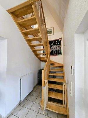 Stilvolle Treppe ins OG