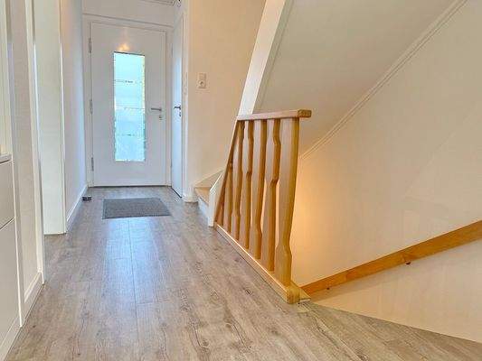 Modern + sehr gepflegt