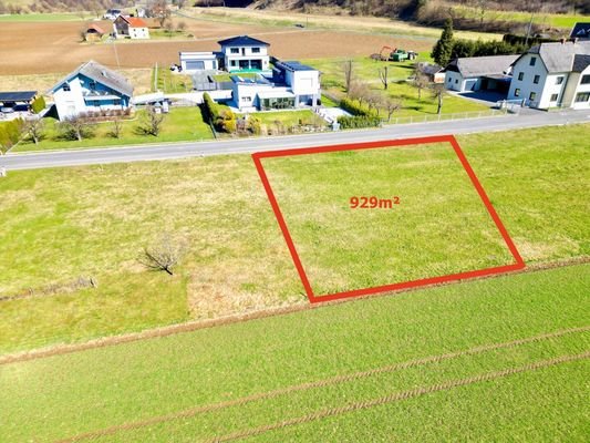 Luftbild mit eingezeichnetem Grundstück