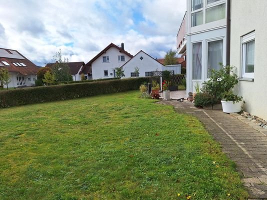 Garten und Terrasse im EG