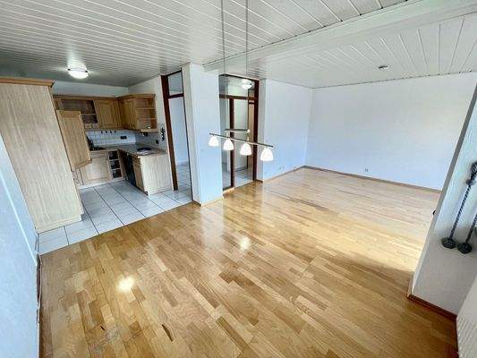 Esszimmer, Küche, Wohnzimmer