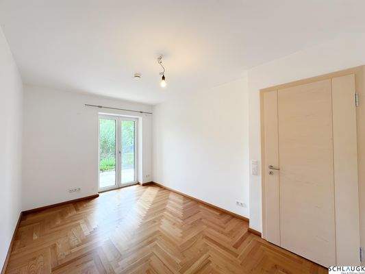 Arbeitszimmer EG mit Terrassenzugang