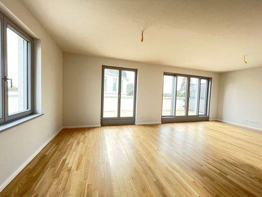 Helle Wohnung mit Parkettboden