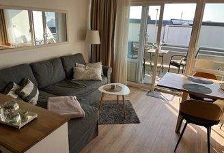 Wohnen-Essen-Balkon
