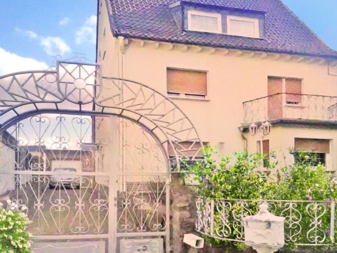 Eschweiler St. Jöris - Stadtkreis Aachen: Viel Raum - 2-Familienhaus mit Garten - Garage - Gartenhaus