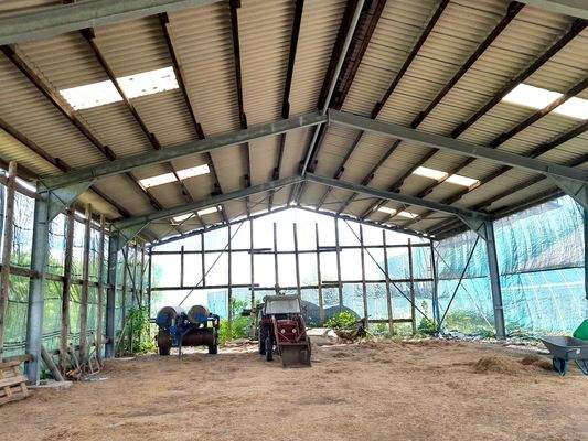 Bergehalle/ggf. als Reithalle nutzbar