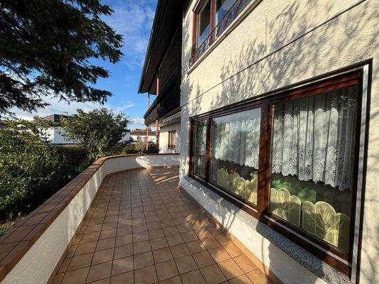 H 541 Terrassenansicht 1.jpg