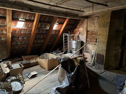 Bühne als Wohnraum geplant