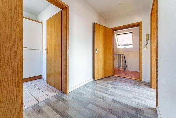 Flur mit Treppenhaus