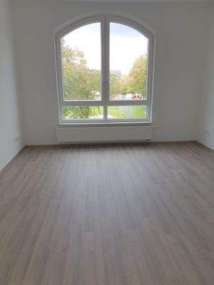 Rheinstraße 194_2.OG links 8.jpg