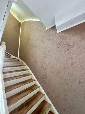 Treppenhaus Vorderhaus.JPG