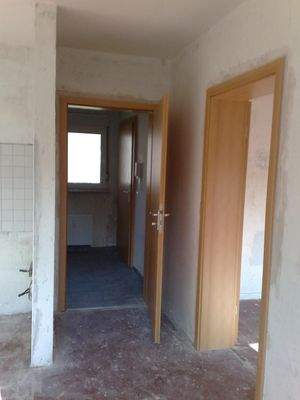 Blick von Wohnküche in Diele