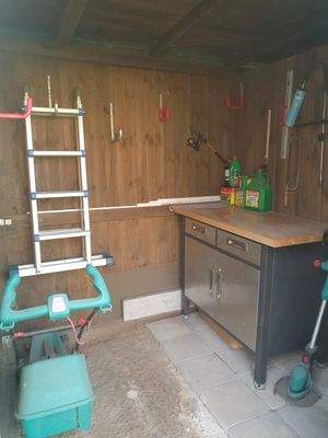 29_Geräteschuppen mit Inventar