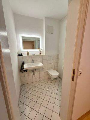 1.OG Gäste-WC 2/2