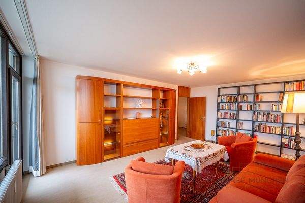 Großzügiges Wohnzimmer