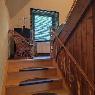 Treppenaufgang mit Sessel