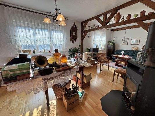 Wohnzimmer mit Kamin OG