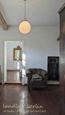 Lehnschulzenhaus EG, Blick von 2 in Raum 1.jpg