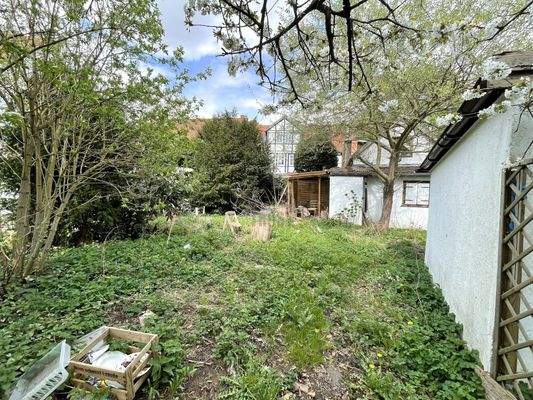Nebengebäude-Garten
