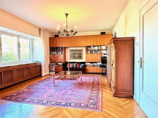 Eiche-Fischgrätparkett