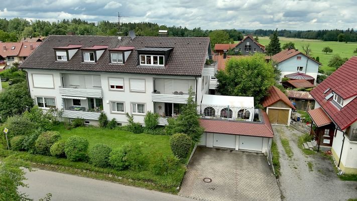 Ausenansicht mit Blick auf Terrasse