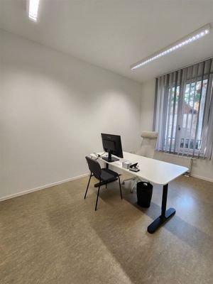 Büro 1