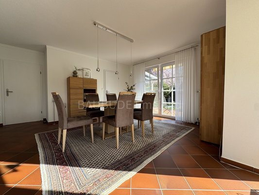 ...sowie auch zur Terrasse