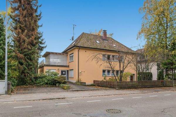 Außenansicht Straßenseite