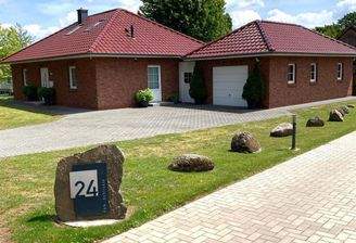 ebenerdiges Wohnhaus 