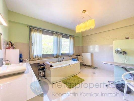 img_1ba77ddd-70c5-4a74-bdda-045348aa24dd