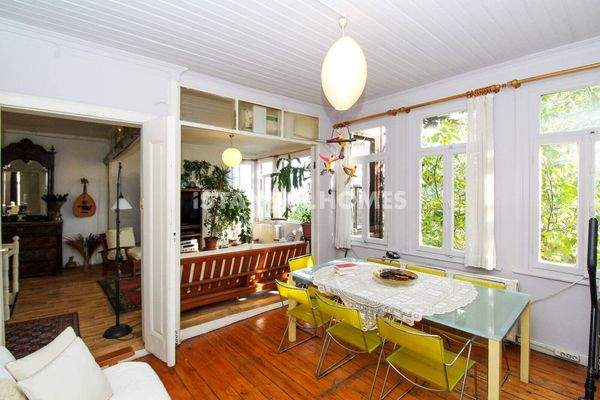 Historical Mansion with Golden Horn View in Istanbul Fatih