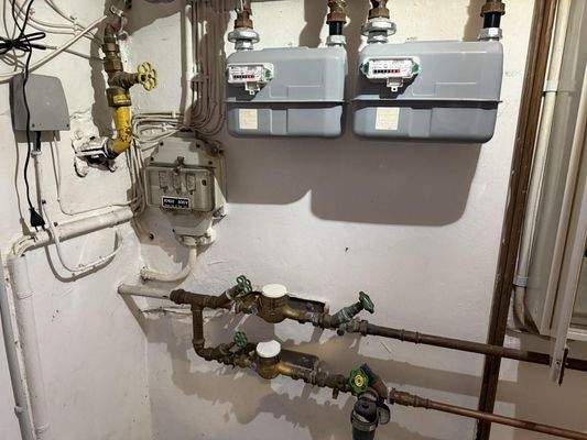 wohnungseigene Gas-/ Wasserzähler