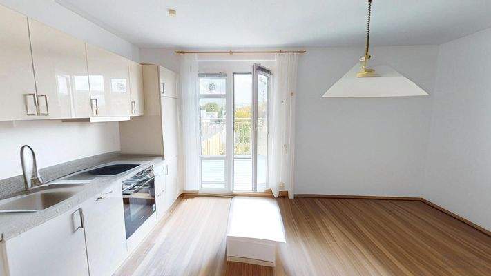 Wohnbereich mit neuer Küchenzeile 2