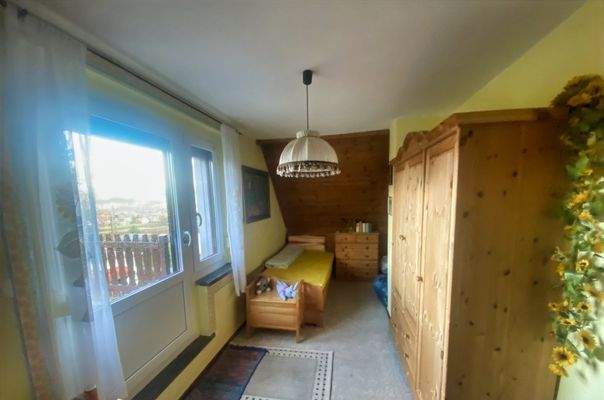 KInderzimmer DG mit Terrassenzugang