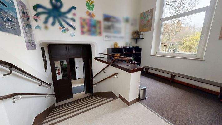 Treppenhaus zum Garten 