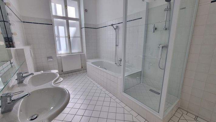 20250902_115246_resized