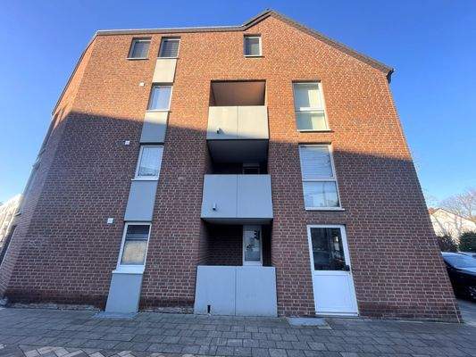 Haus_Seitenansicht & Loggia