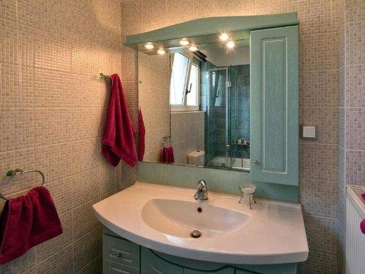 Kreta, Roussospiti: Einzigartige Villa mit separatem Apartment auf großem Grundstück mit Pool zu verkaufen