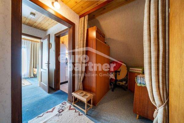 Flur (DG linker Gebäudeteil)