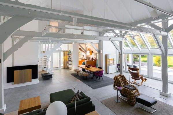 Blick auf den gesamten Wohn - und Essbereich 